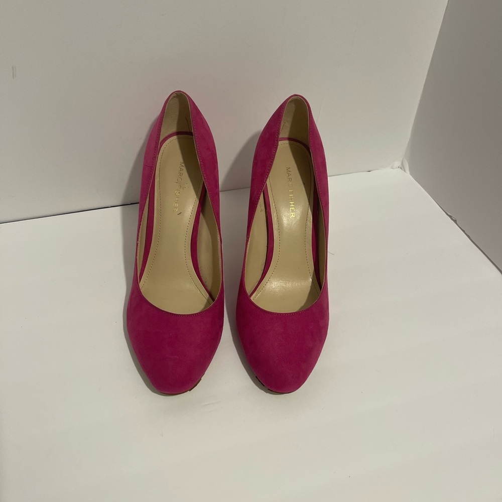 Marc Fisher Pink Barbie Core Suede Stiletto Heel Shoes Women’s size 9M
